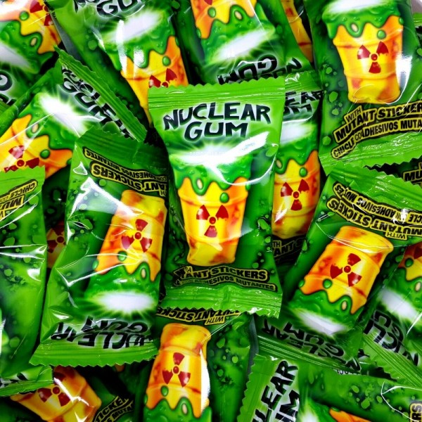 Жвачка ядерный взрыв со стикером Fini Nuclear Gum 5 шт
